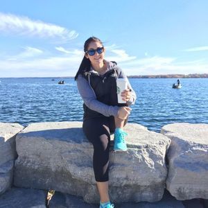 Meet your Posher, Laura